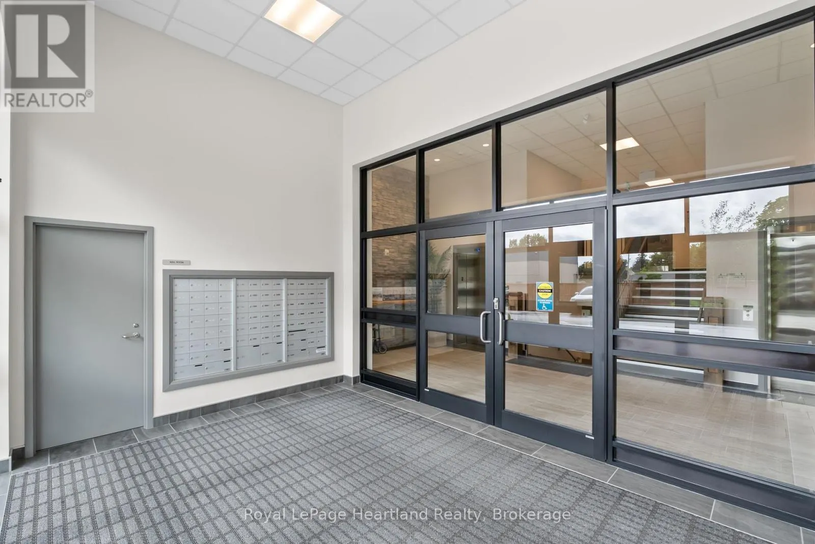 406 - 187 VICTORIA STREET W, #406