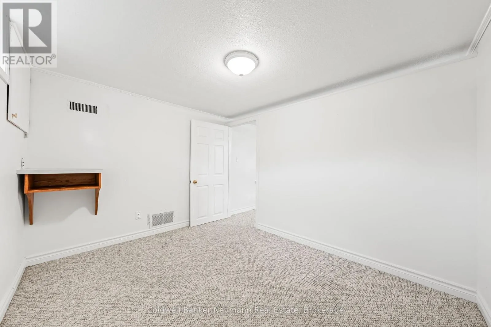 23 SUNNYLEA CRESCENT