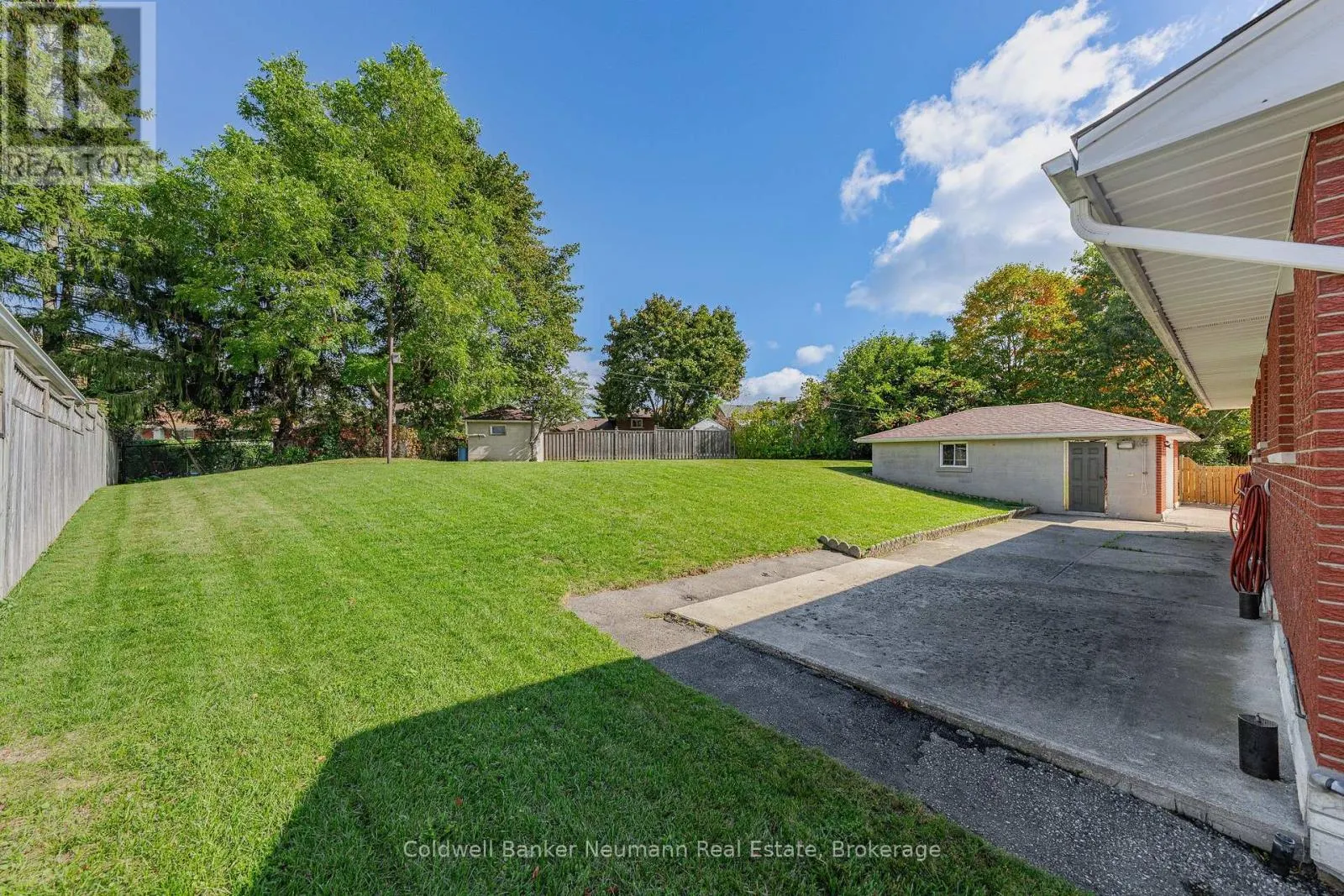 23 SUNNYLEA CRESCENT
