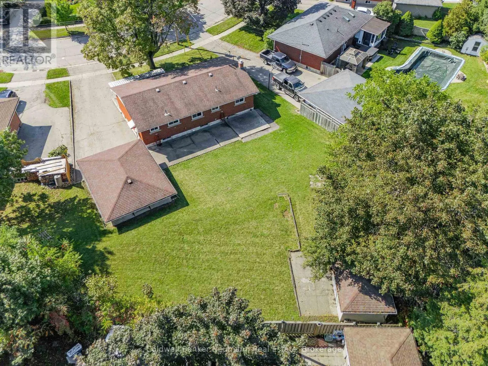 23 SUNNYLEA CRESCENT