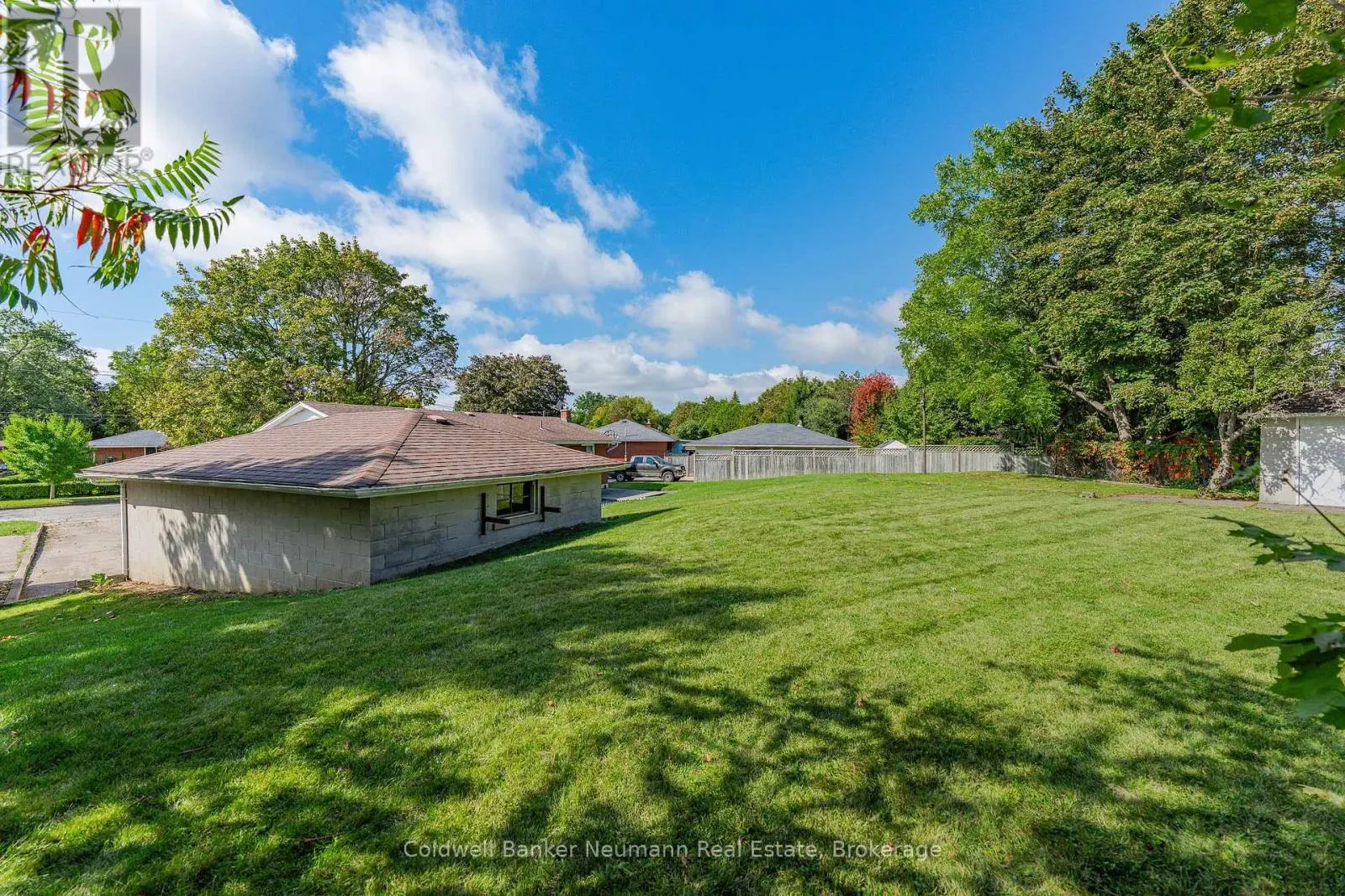 23 SUNNYLEA CRESCENT