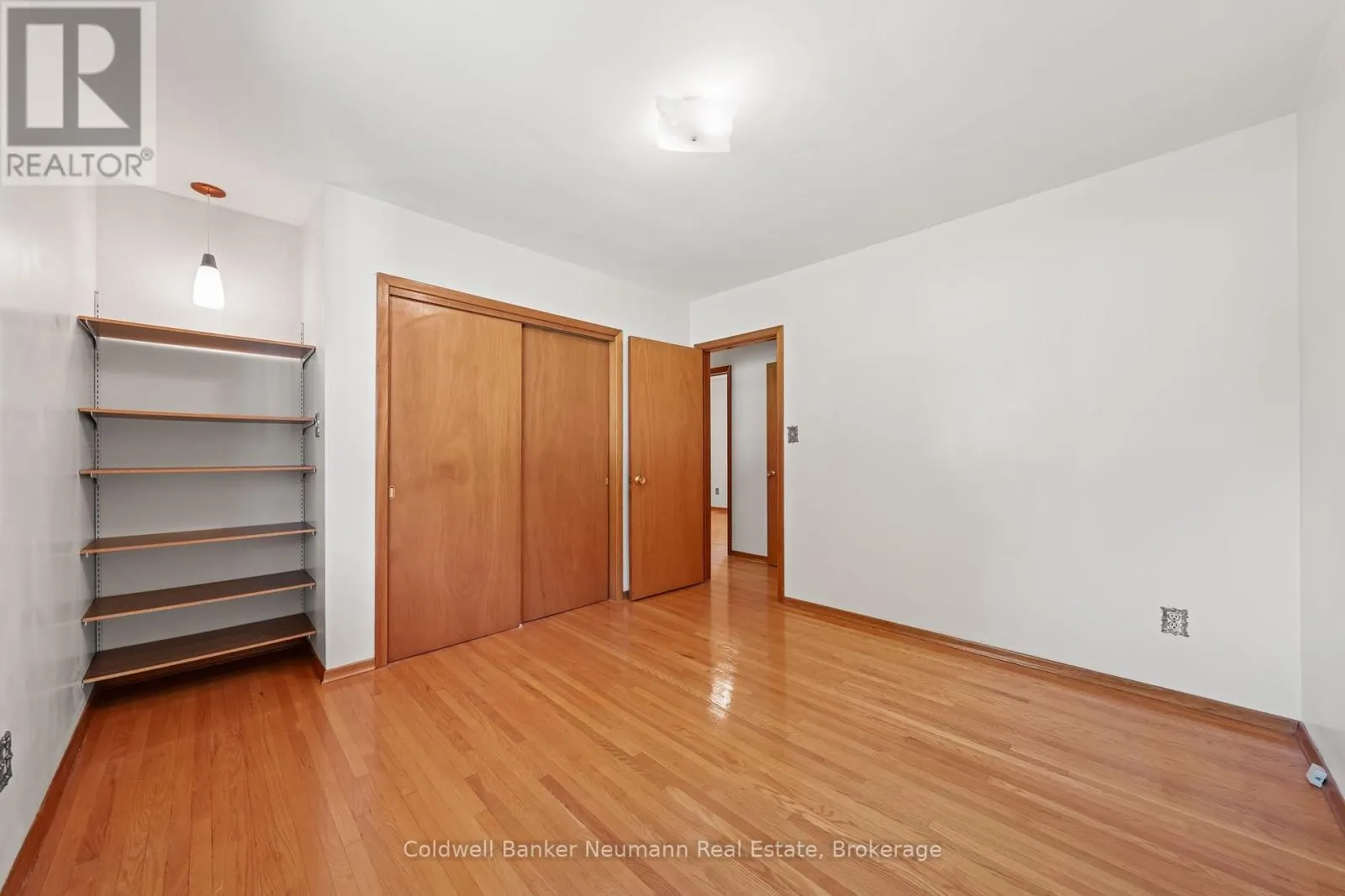 23 SUNNYLEA CRESCENT
