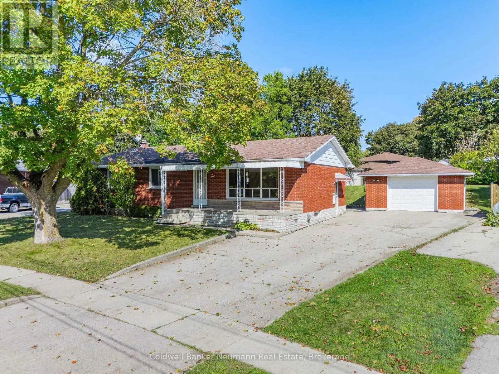 23 SUNNYLEA CRESCENT