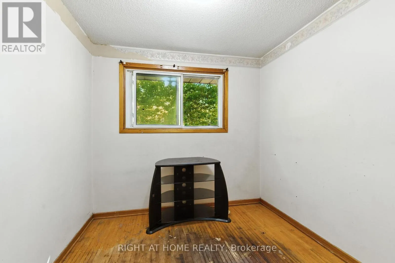 4363 MEADOWVALE DRIVE