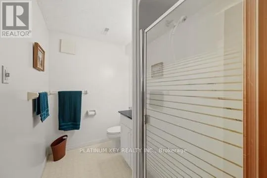 23 LYNNGATE GROVE