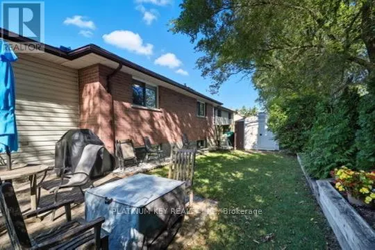23 LYNNGATE GROVE