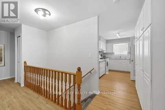 23 LYNNGATE GROVE