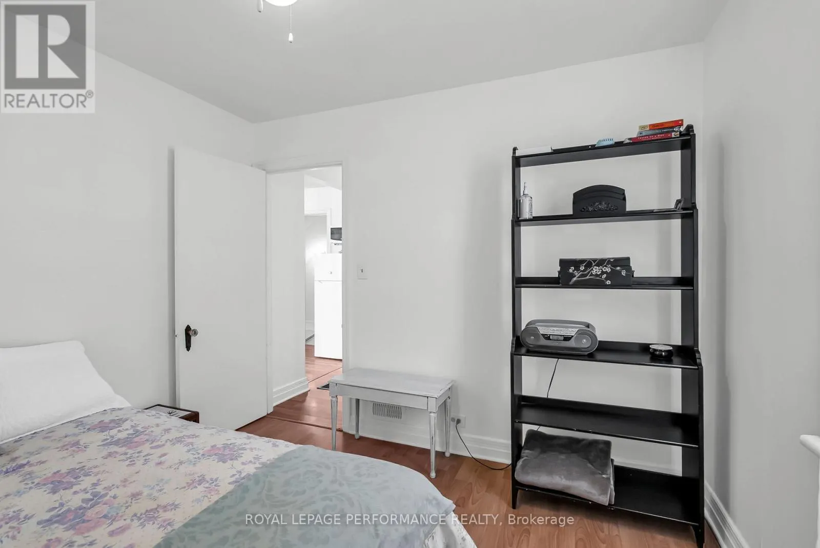 543 FIFTH STREET E