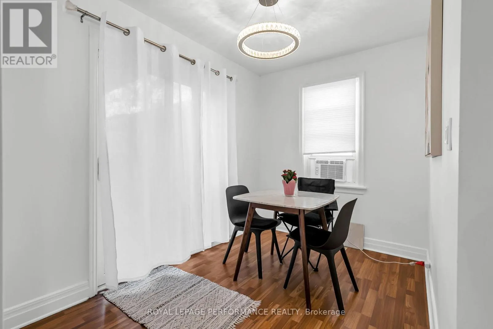 543 FIFTH STREET E