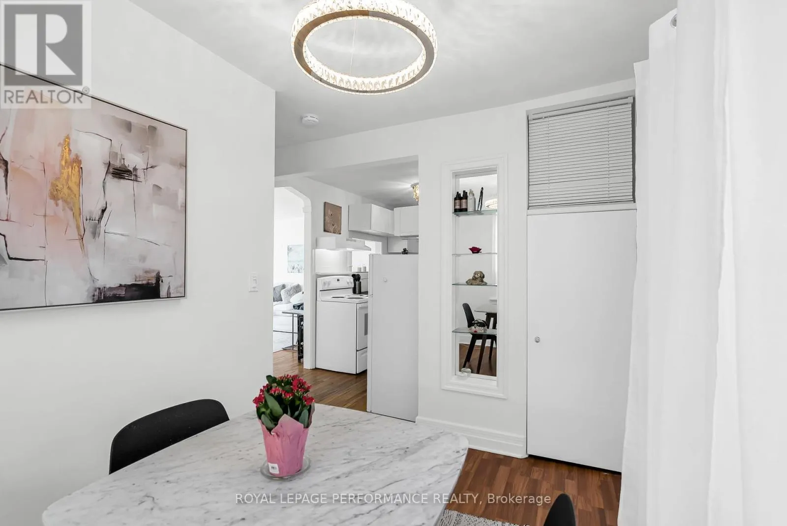 543 FIFTH STREET E