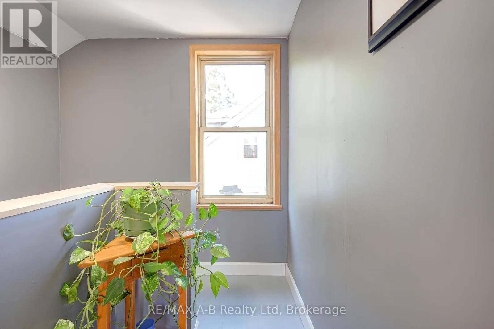 27 BRANT STREET