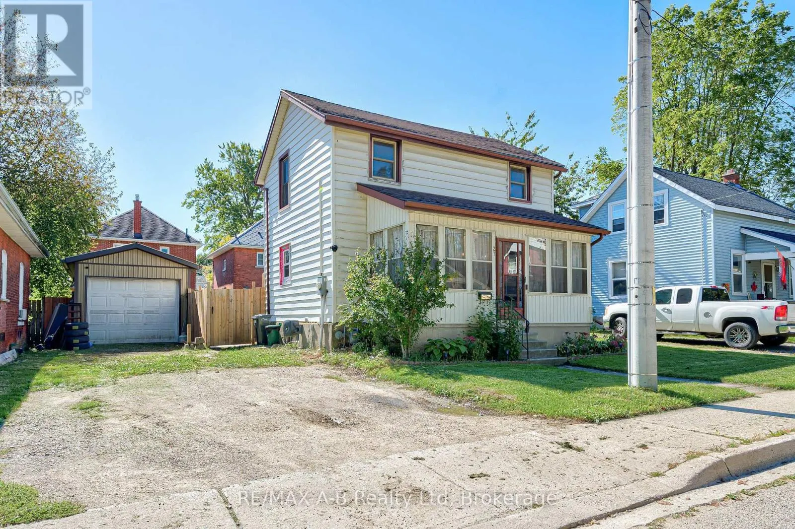 27 BRANT STREET