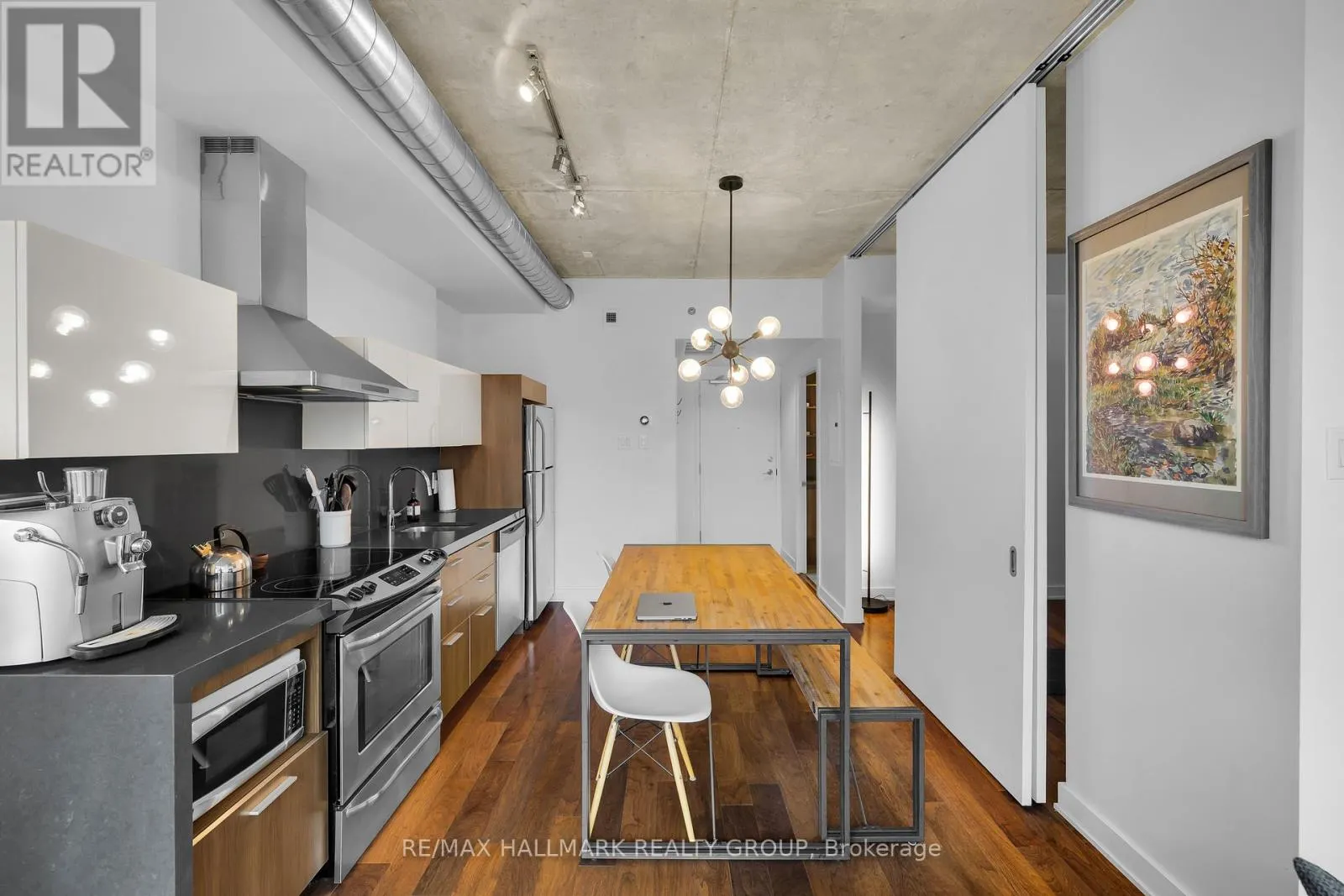 638 - 340 MCLEOD STREET