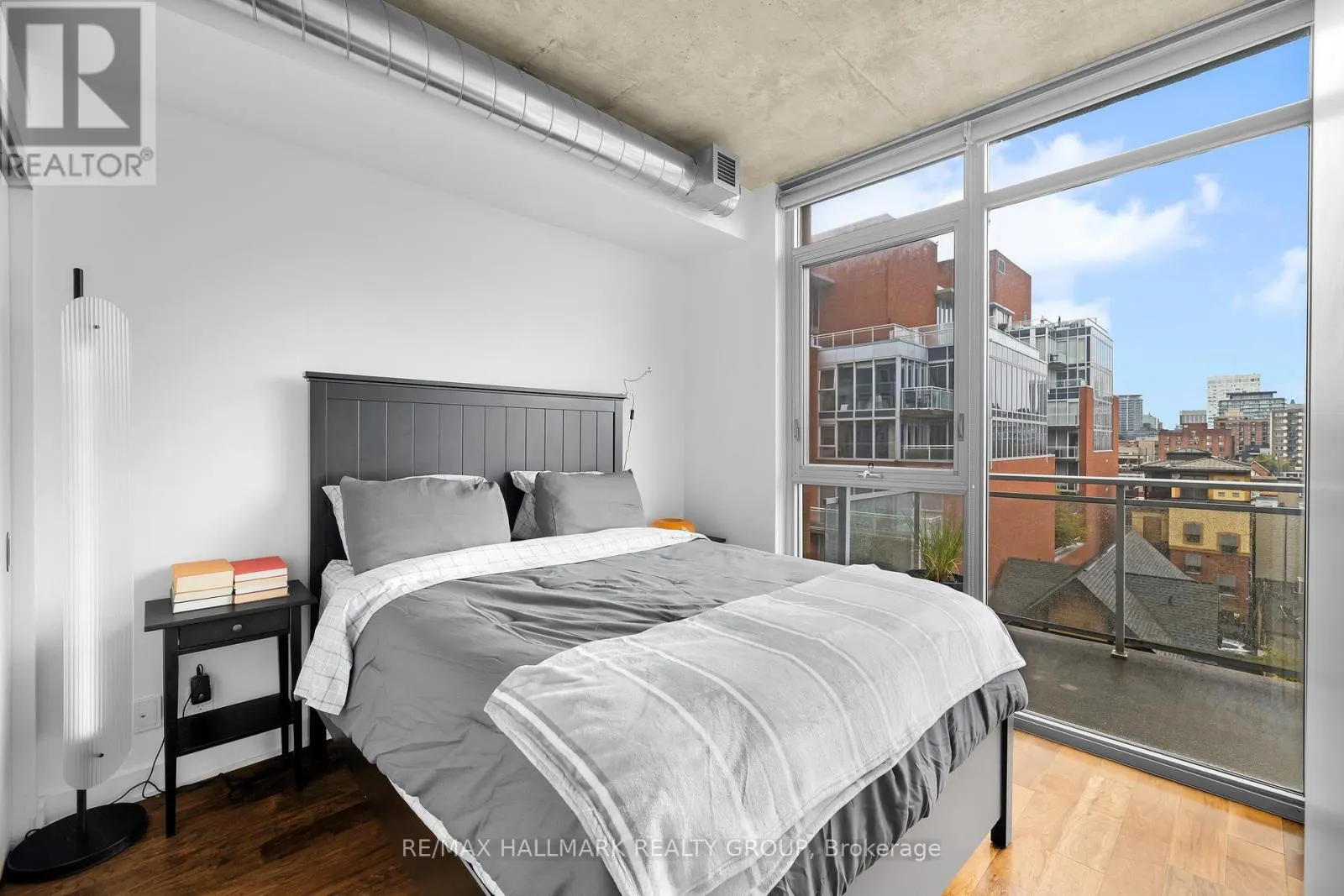 638 - 340 MCLEOD STREET