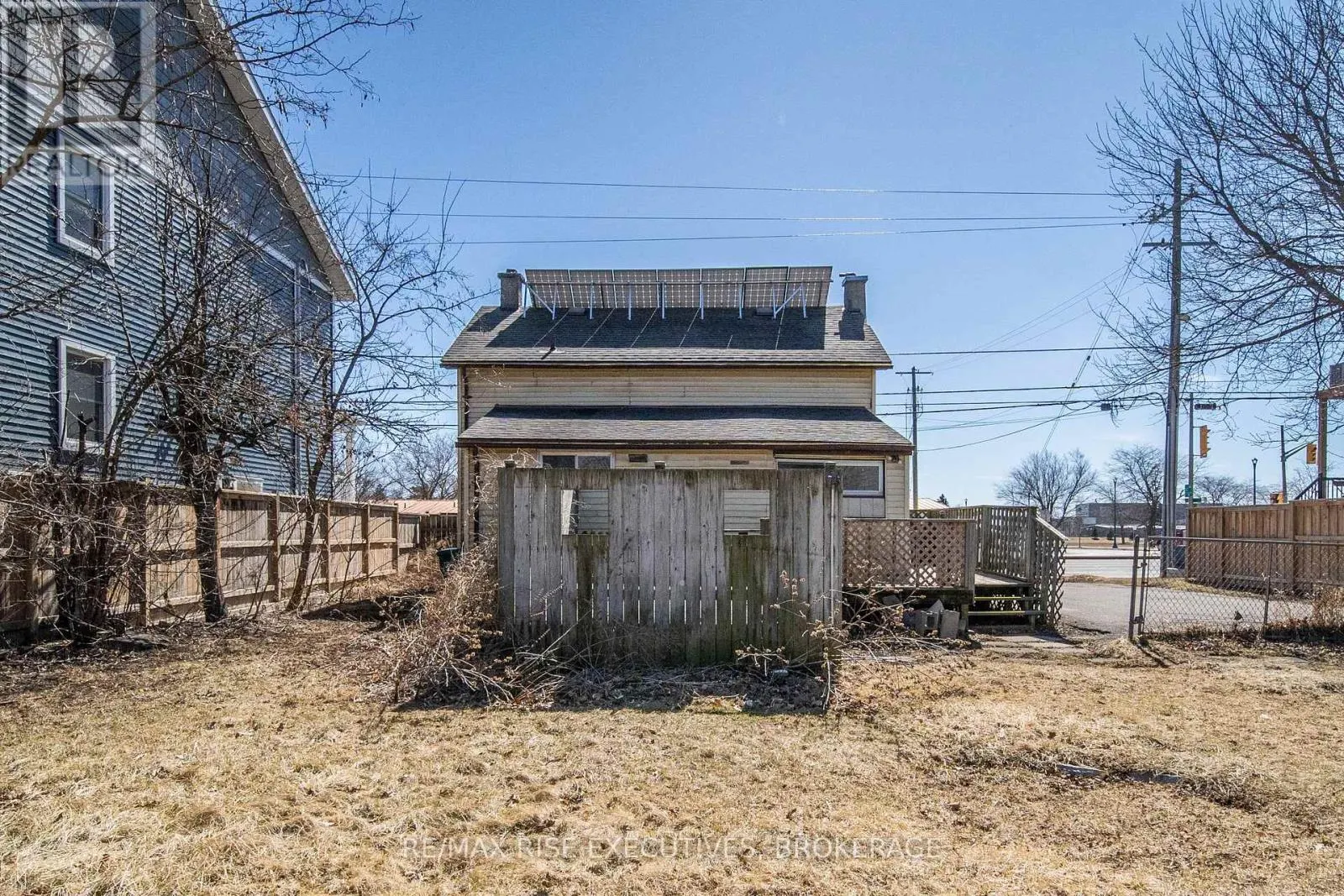 789 KING STREET W