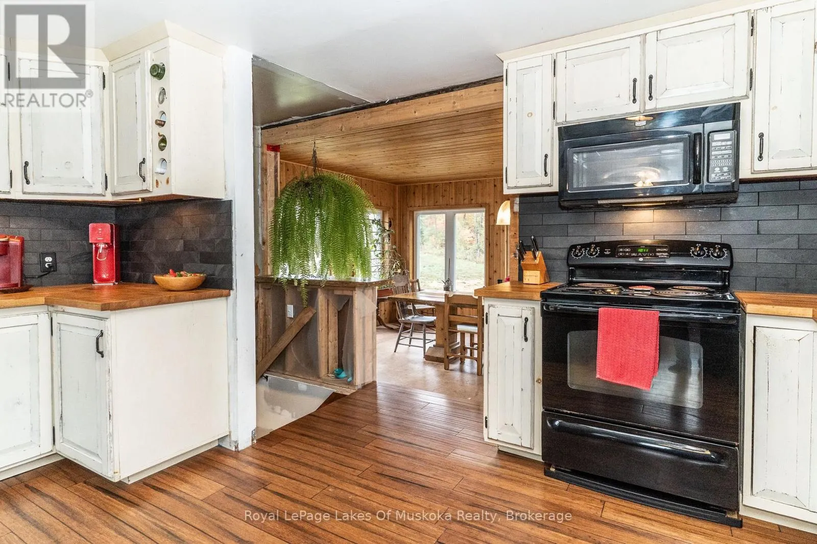 1741 DOE LAKE ROAD