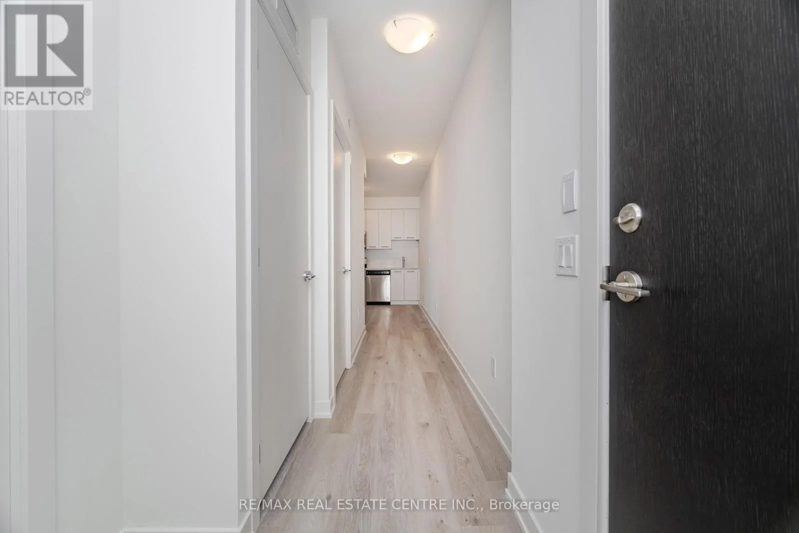 1505 - 385 WINSTON ROAD