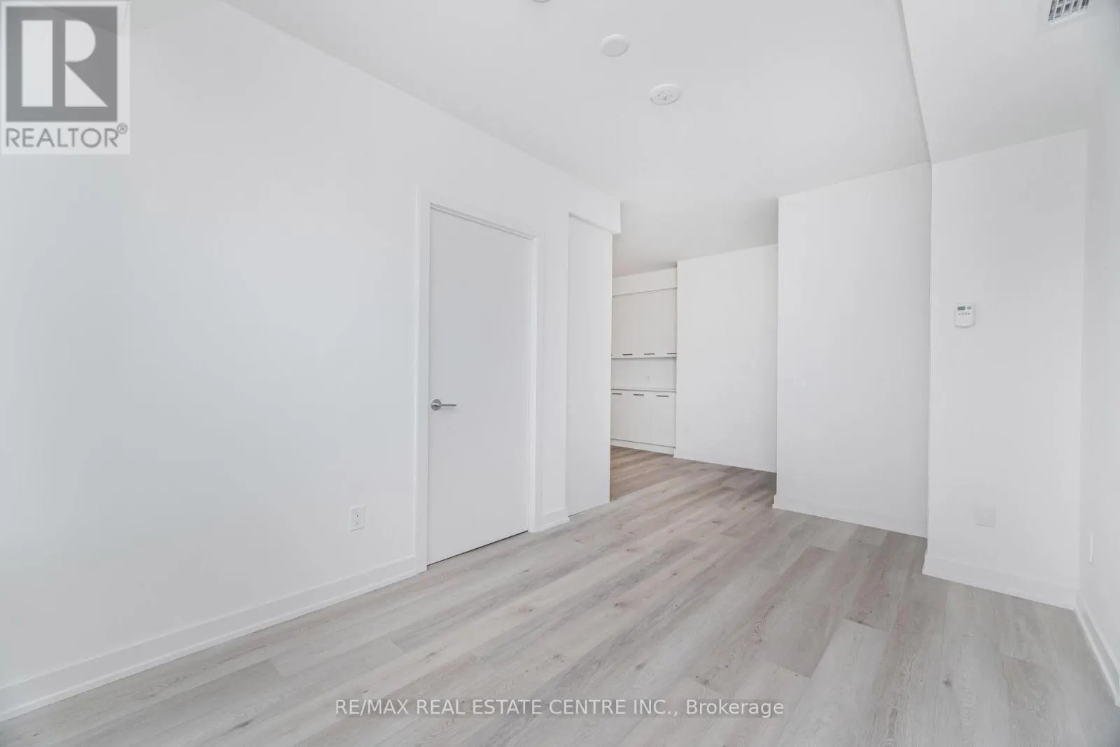 1505 - 385 WINSTON ROAD