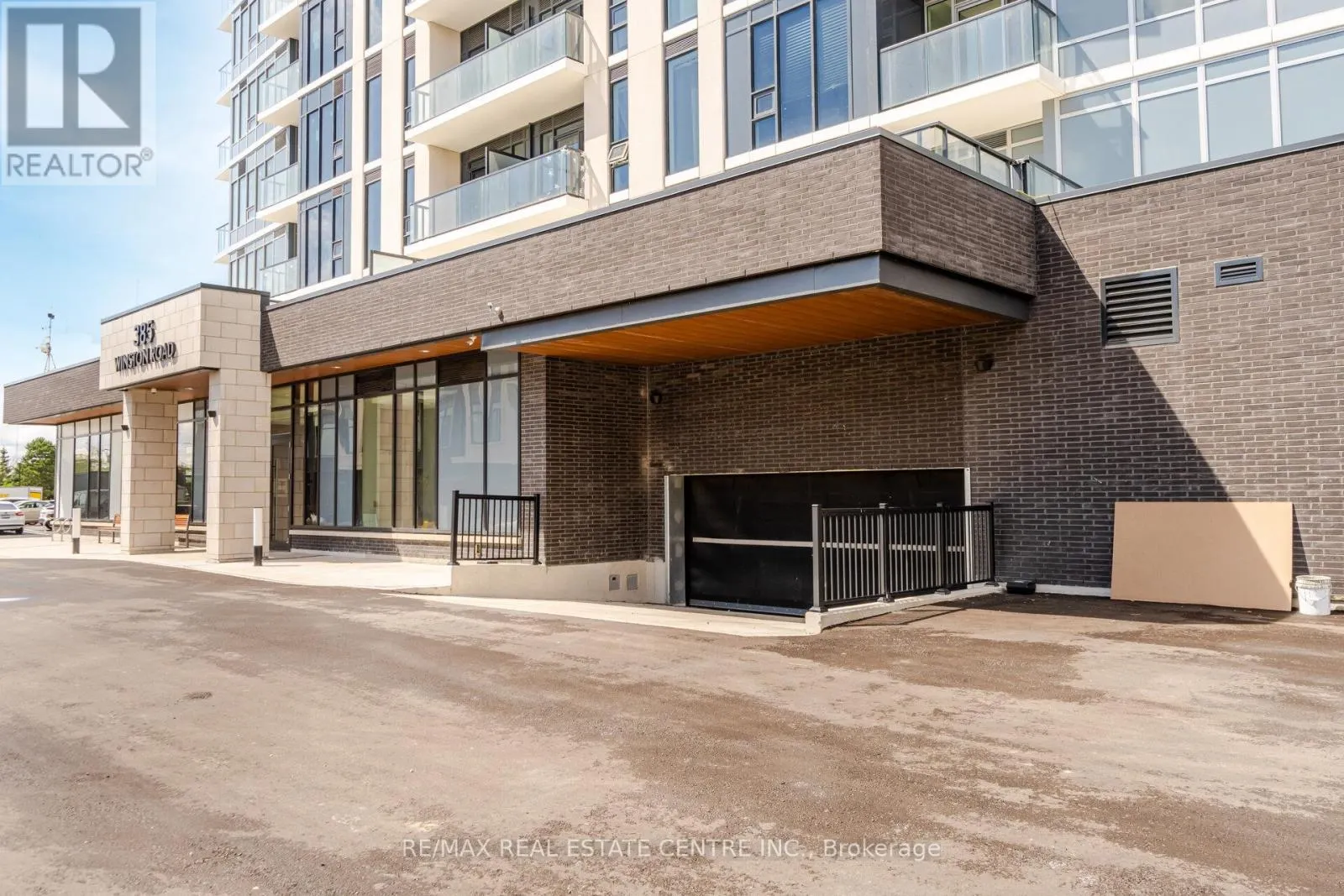 1505 - 385 WINSTON ROAD