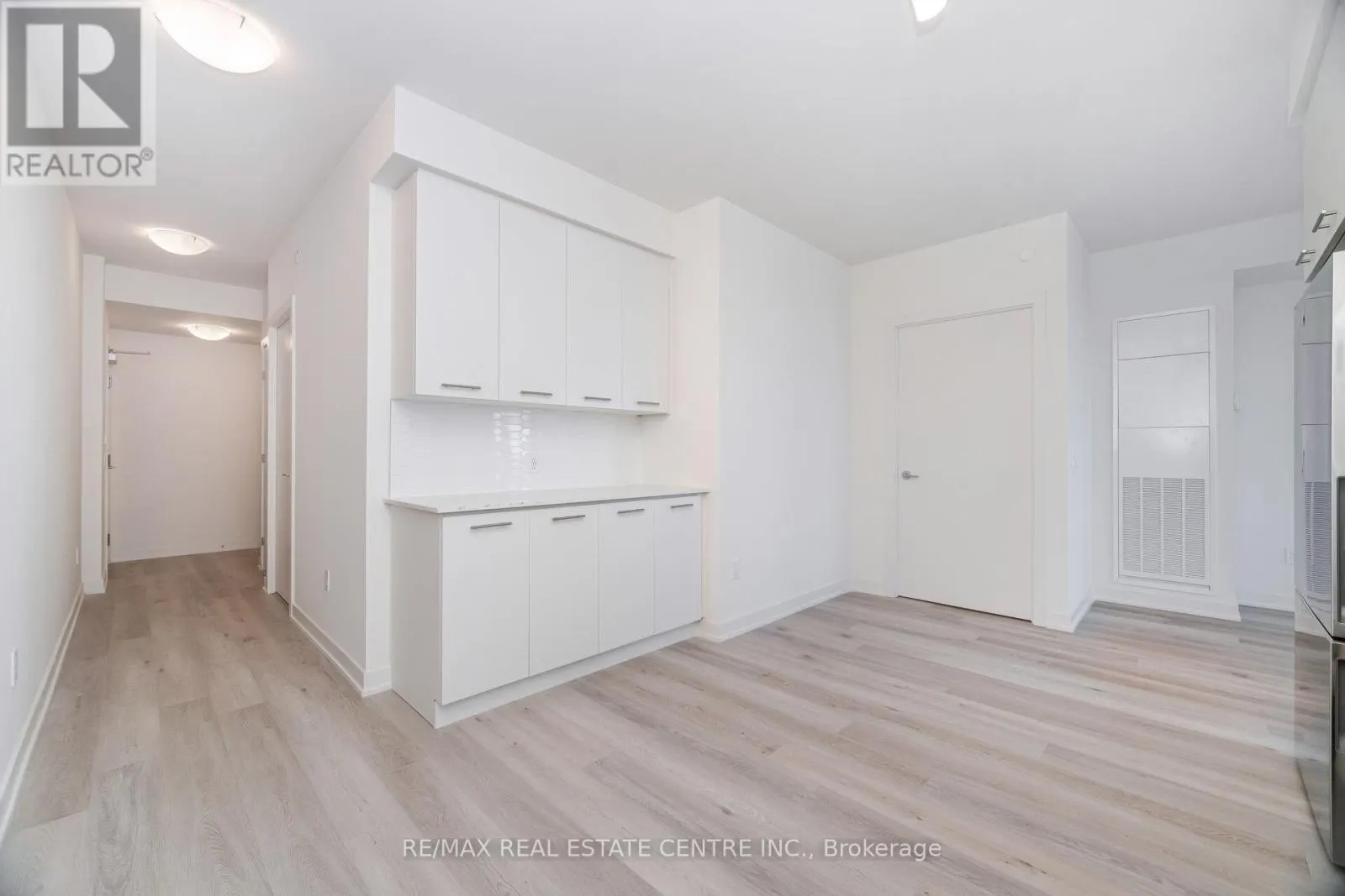1505 - 385 WINSTON ROAD