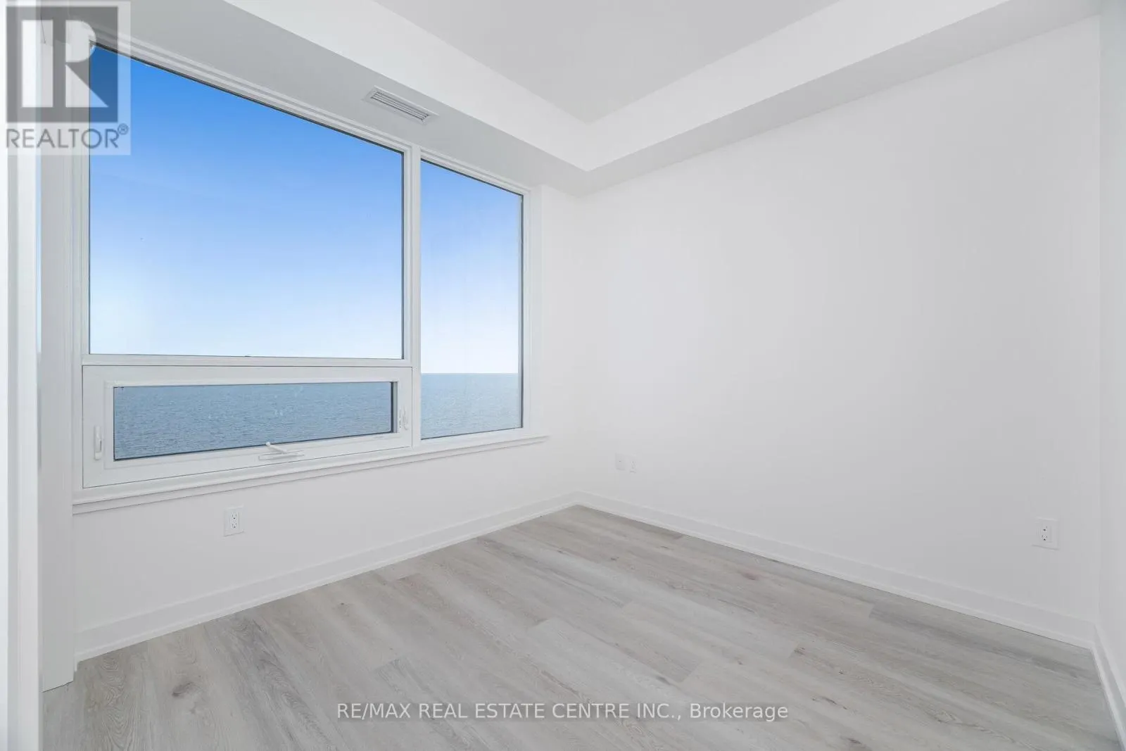 1505 - 385 WINSTON ROAD
