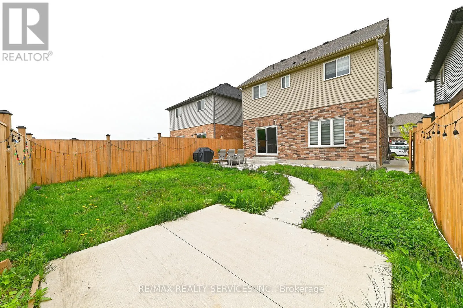 1320 CALAIS DRIVE