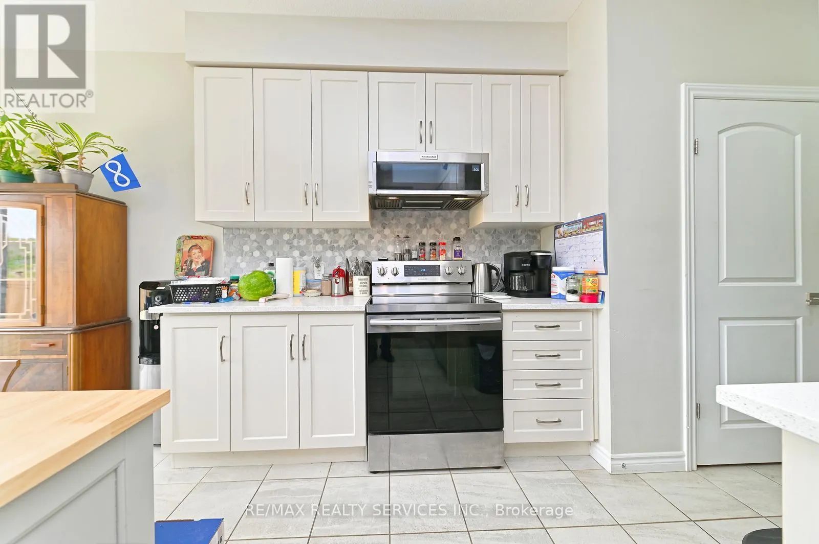 1320 CALAIS DRIVE