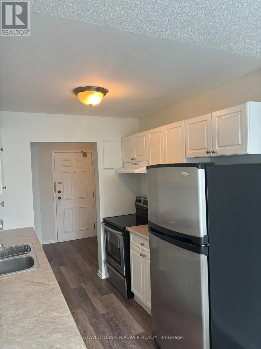 103 - 600 GRENFELL DRIVE, #103
