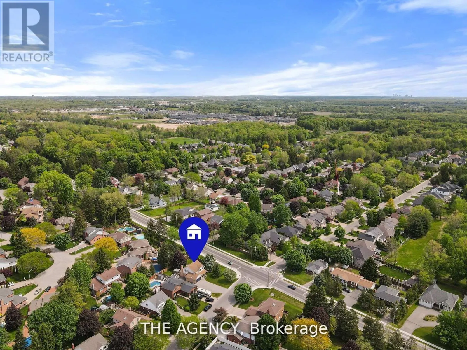 106 SPRUCESIDE CRESCENT