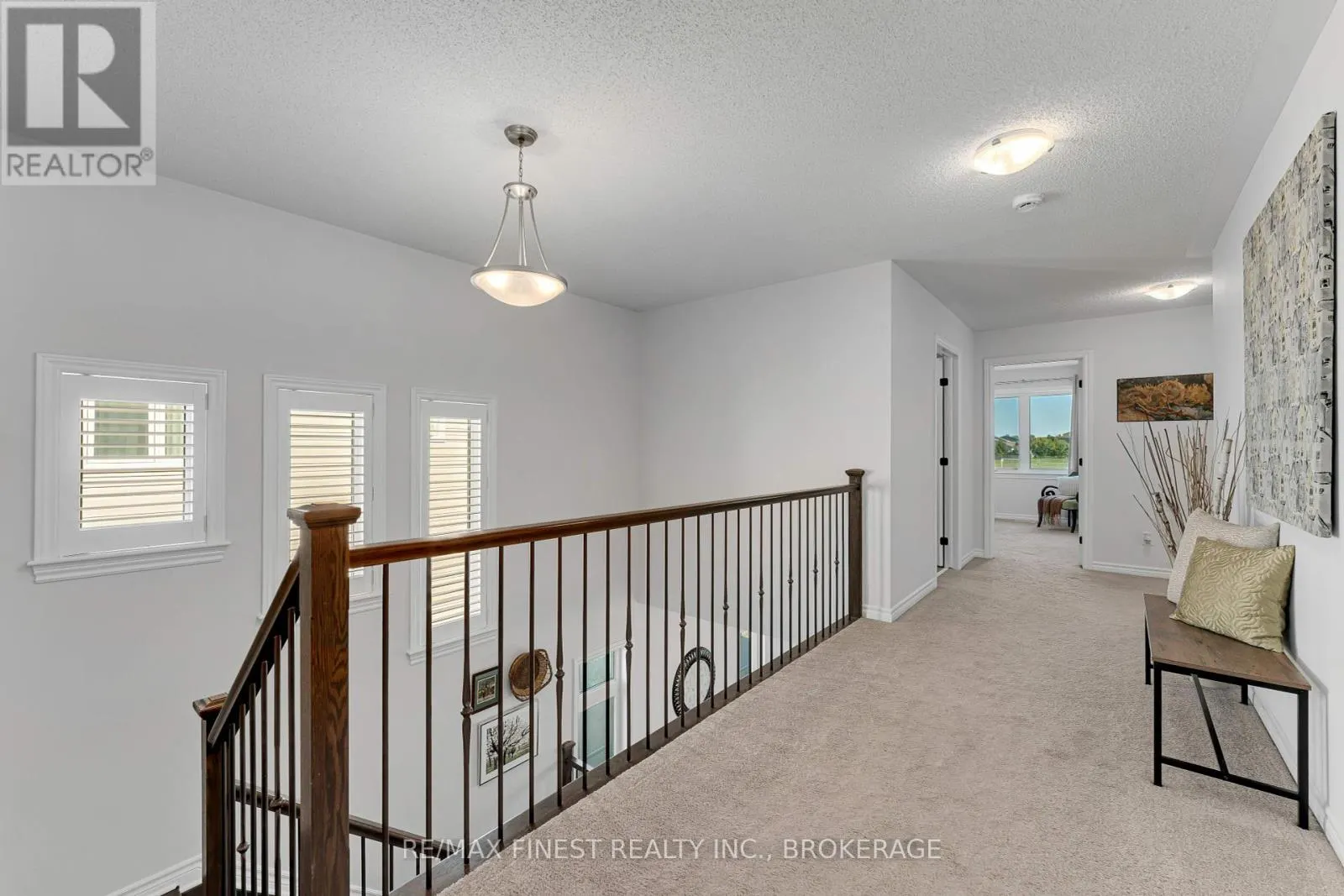 516 SAVANNAH COURT