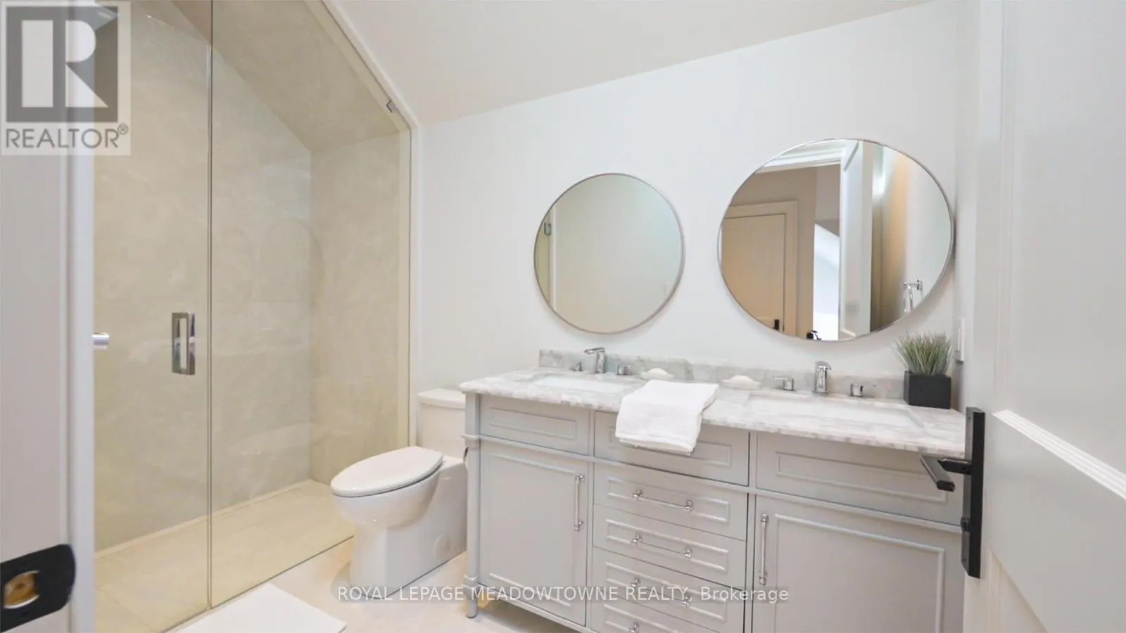 9275 WELLINGTON RD 50