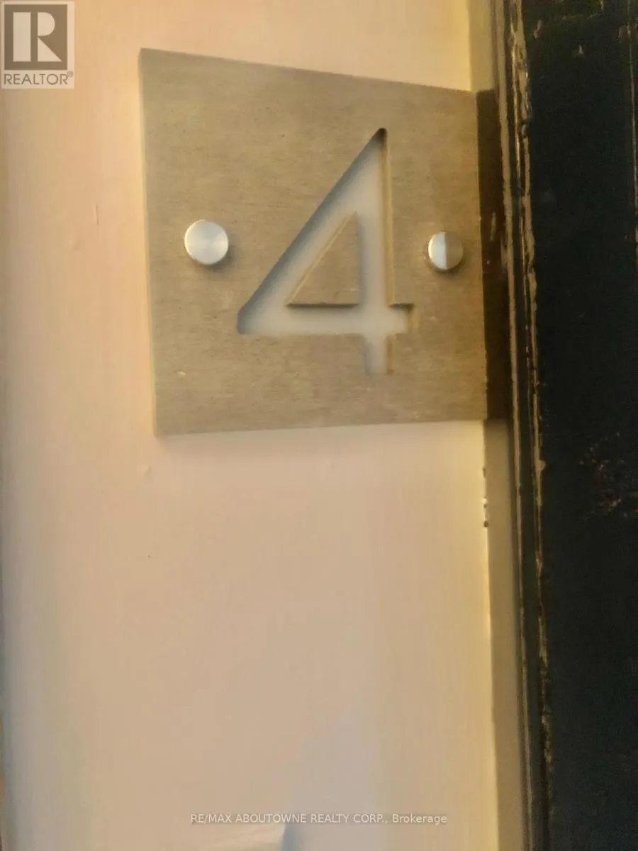 85 WILSON STREET