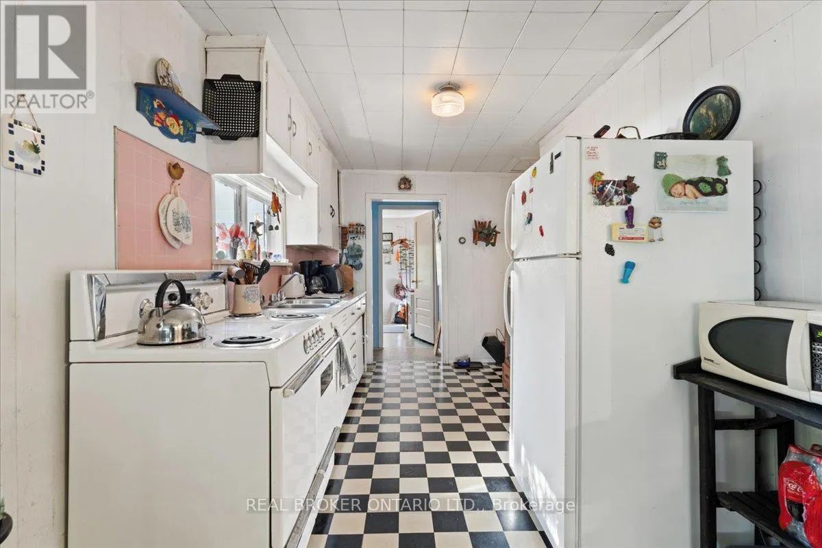 430 LAKE ROAD