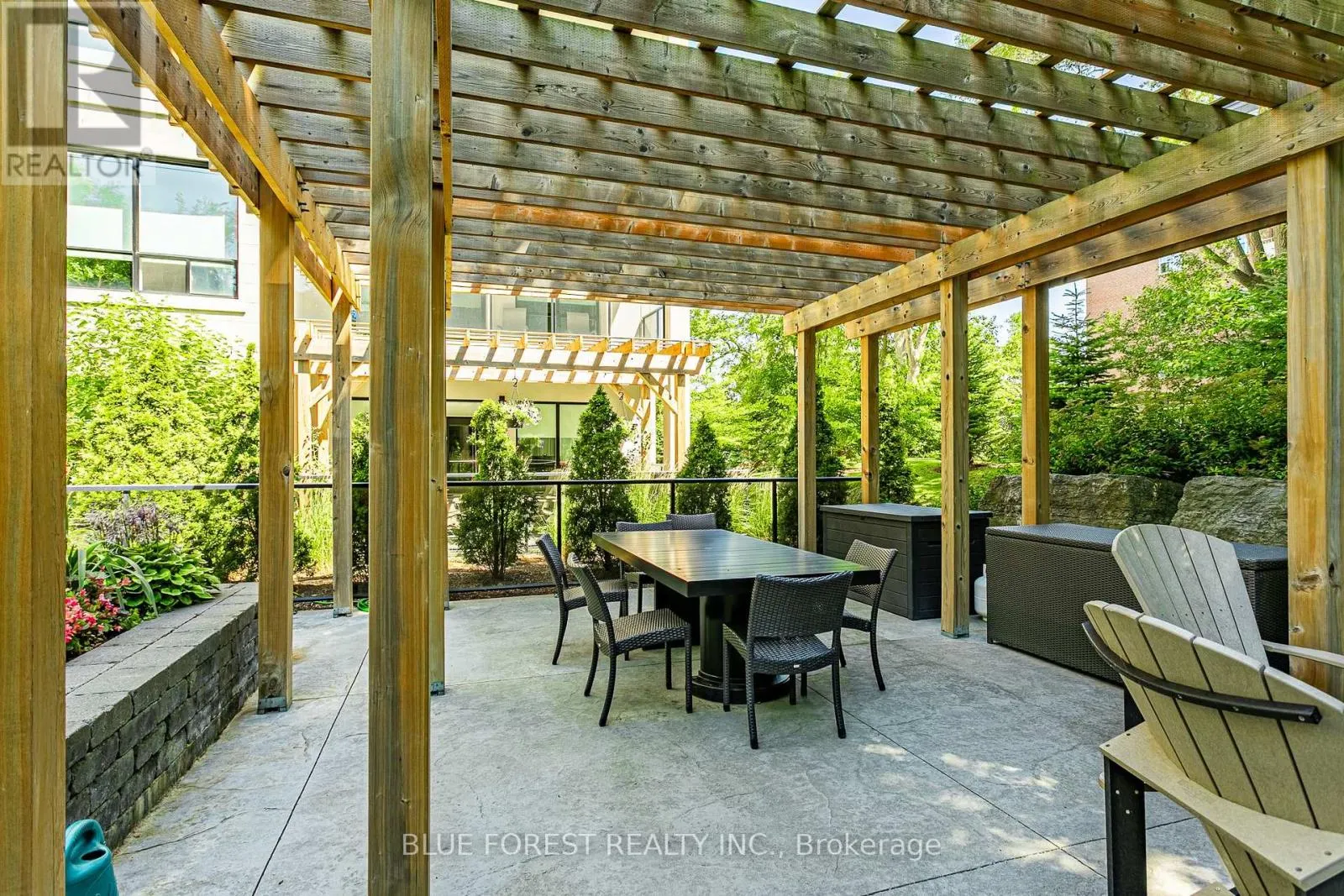 406 - 1200 COMMISSIONERS ROAD W, #406