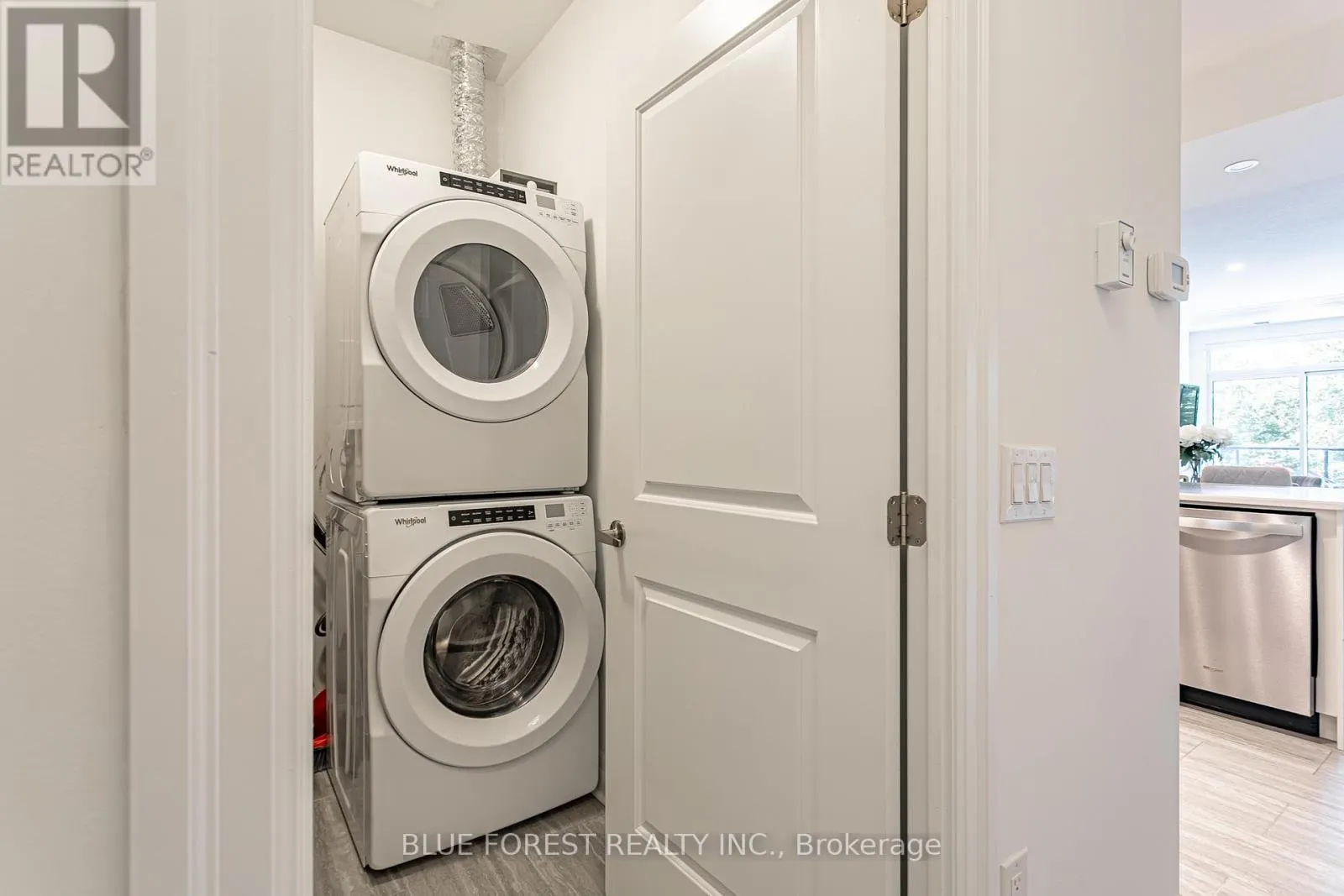 406 - 1200 COMMISSIONERS ROAD W, #406
