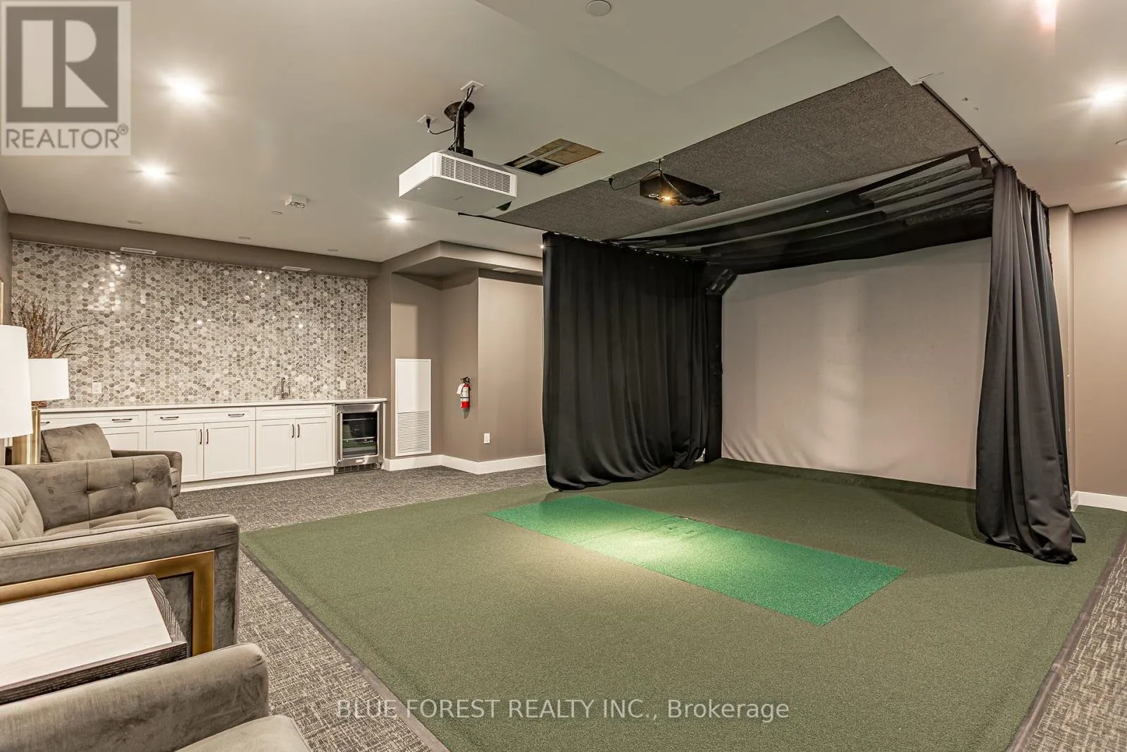 406 - 1200 COMMISSIONERS ROAD W, #406