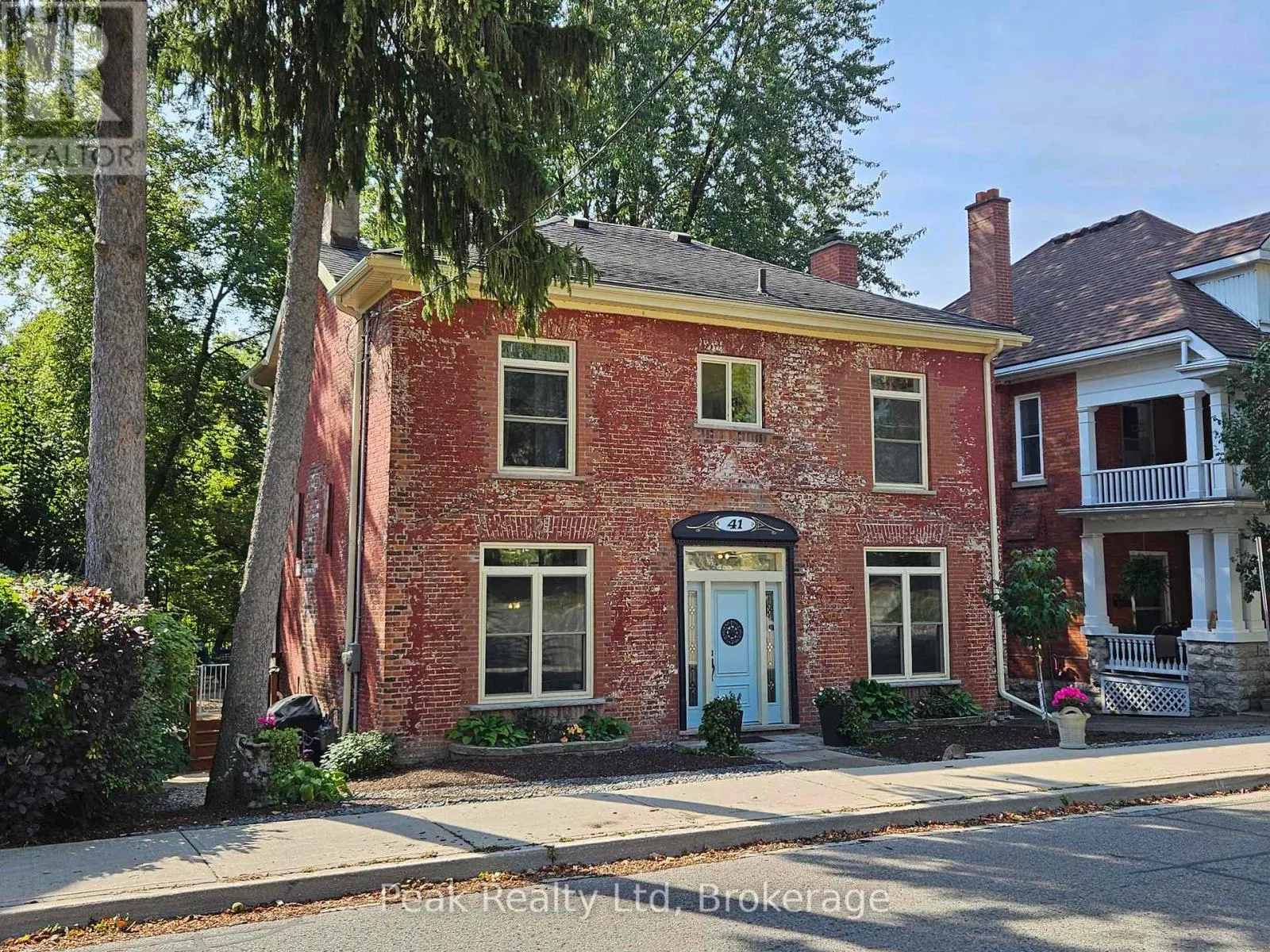 41 DOUGLAS STREET