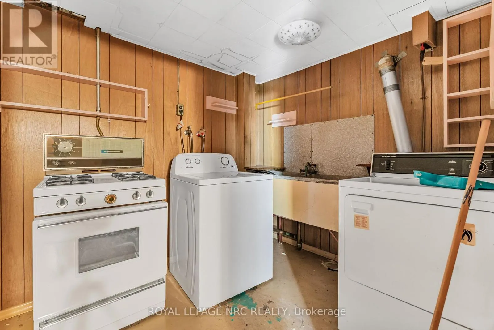 269 RAINBOW DRIVE