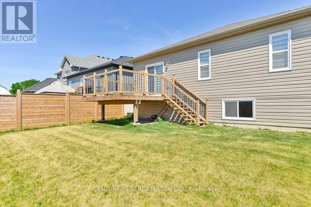 8 BRAEBURN STREET