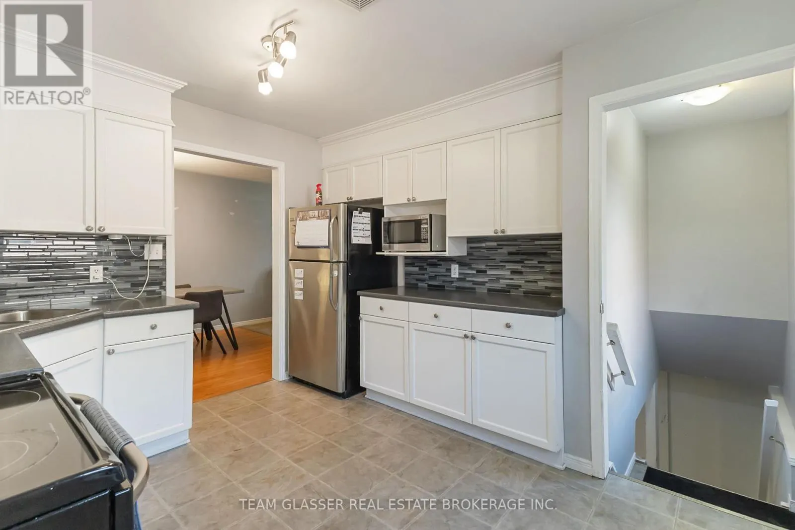 17 CARRIE CRESCENT