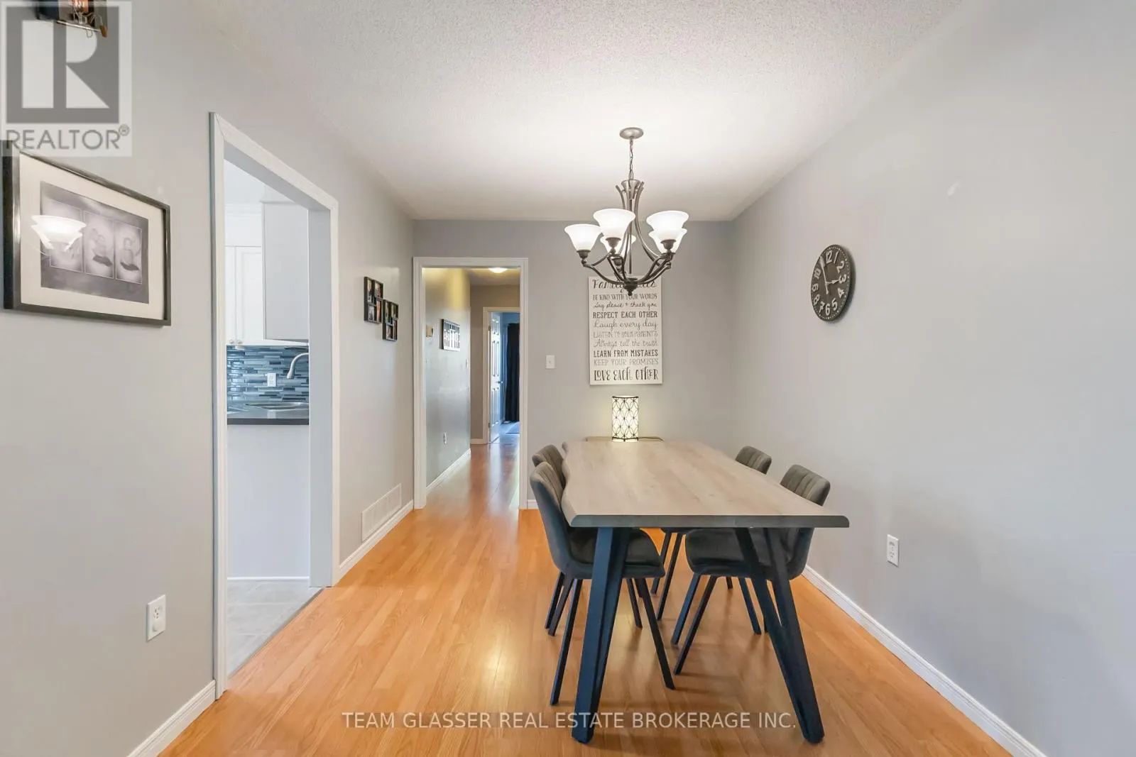 17 CARRIE CRESCENT
