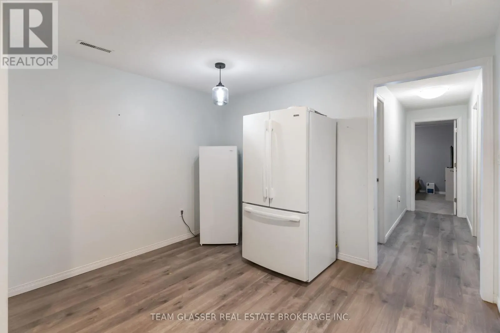 17 CARRIE CRESCENT