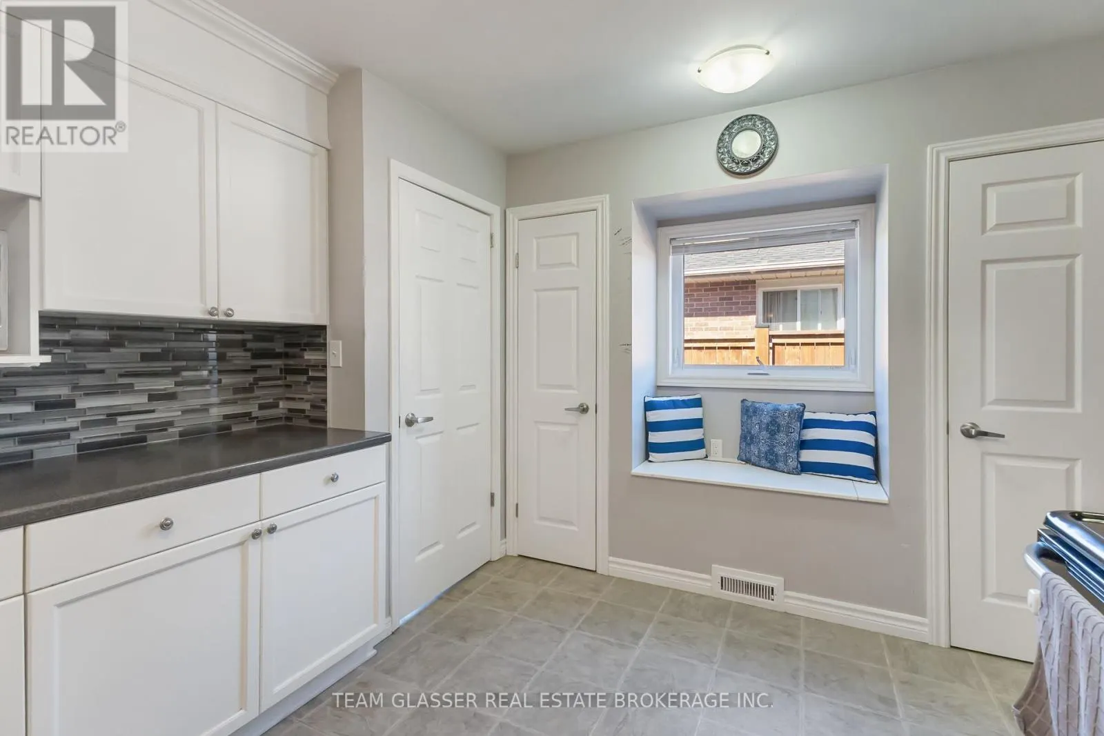 17 CARRIE CRESCENT