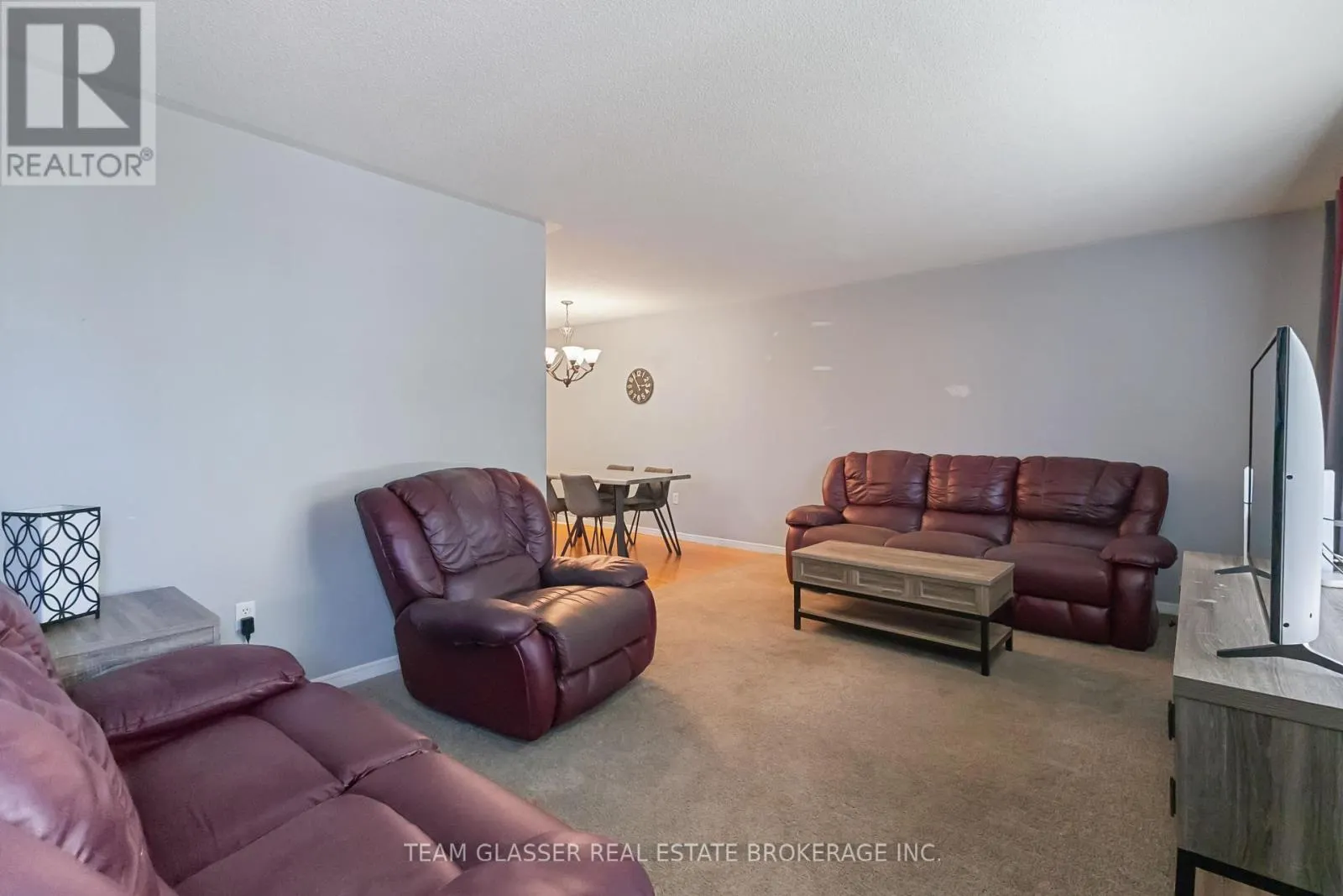 17 CARRIE CRESCENT