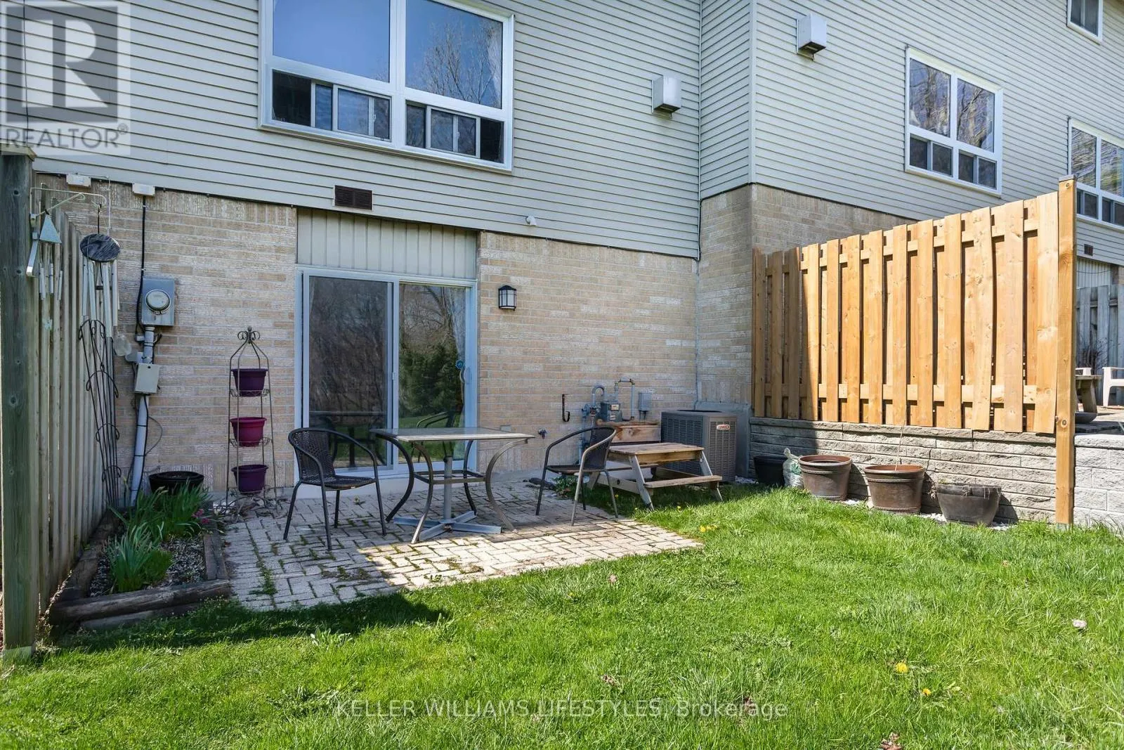 23 - 536 THIRD STREET, #23