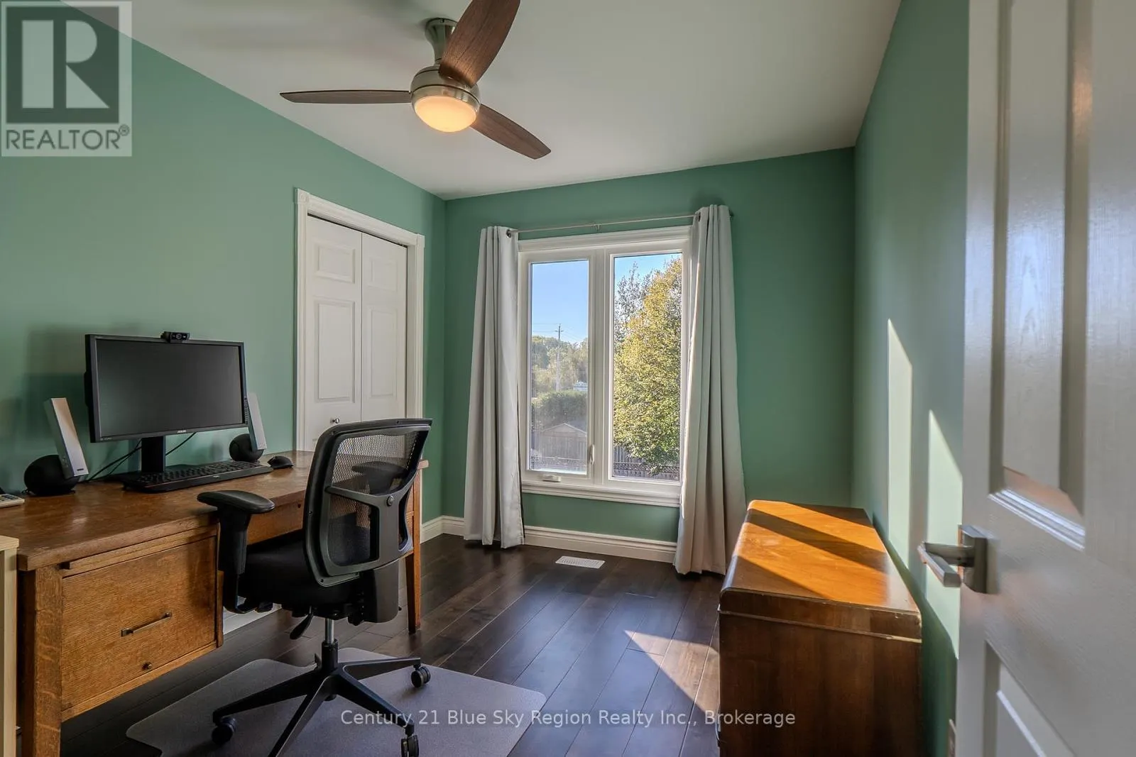 120 CLOVERBRAE CRESCENT