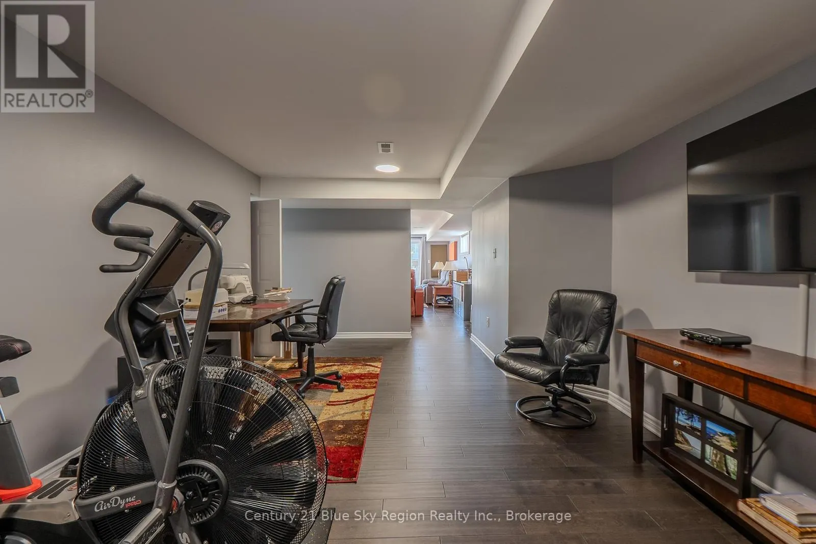 120 CLOVERBRAE CRESCENT
