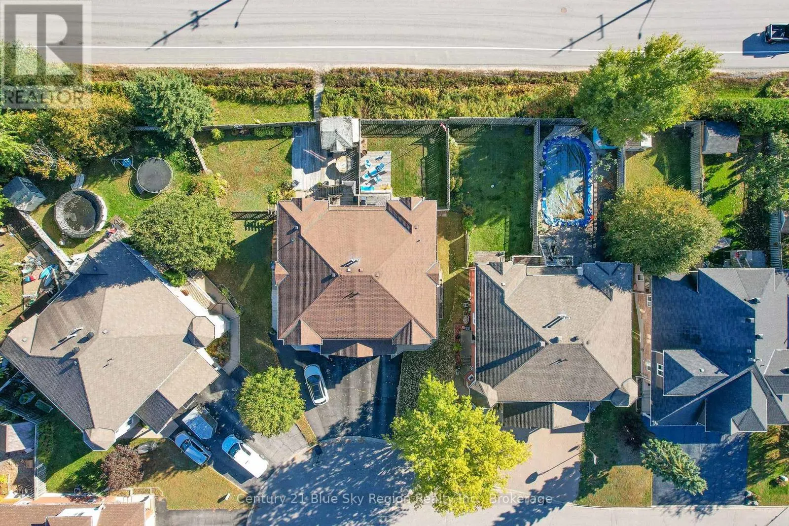 120 CLOVERBRAE CRESCENT