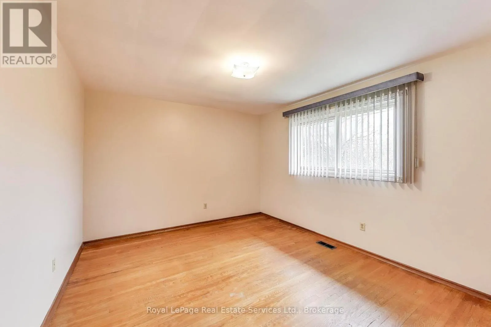 25 SANDRINGHAM AVENUE