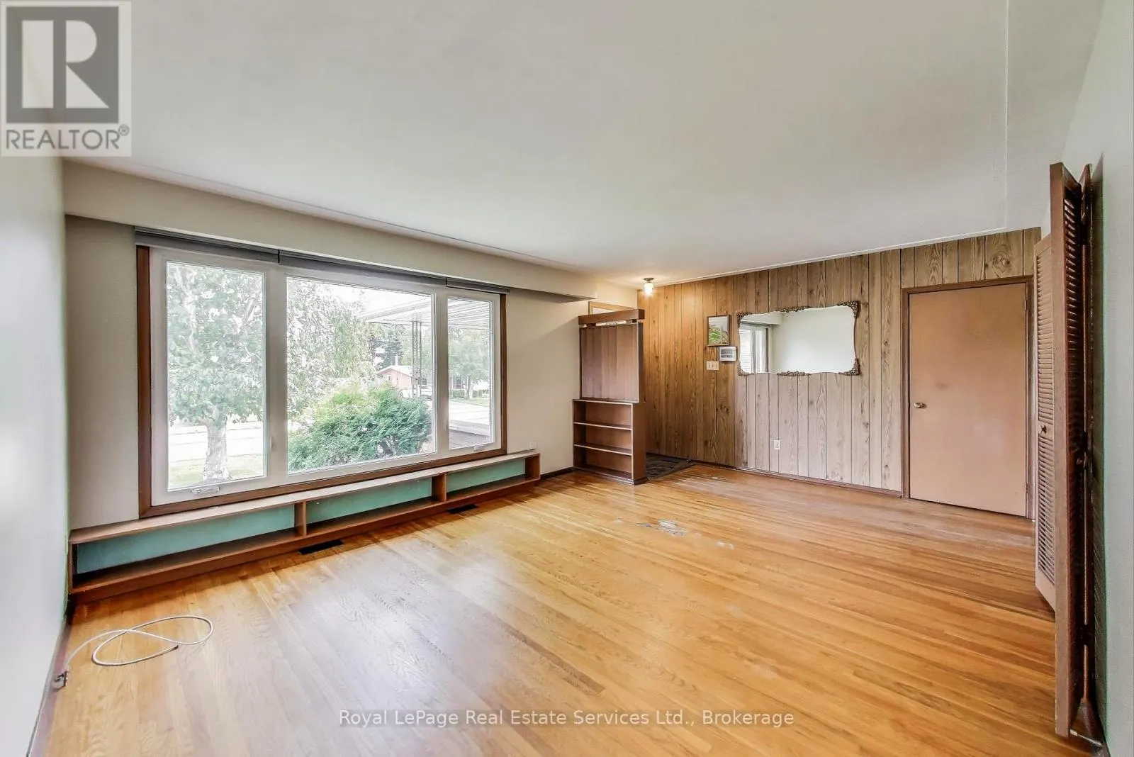25 SANDRINGHAM AVENUE